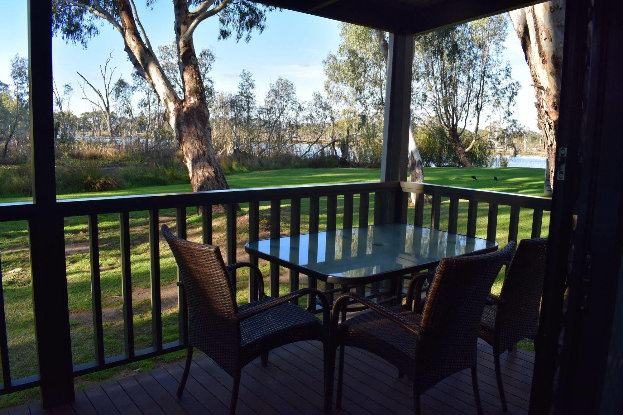 Cohuna Waterfront Holiday Park Exterior foto
